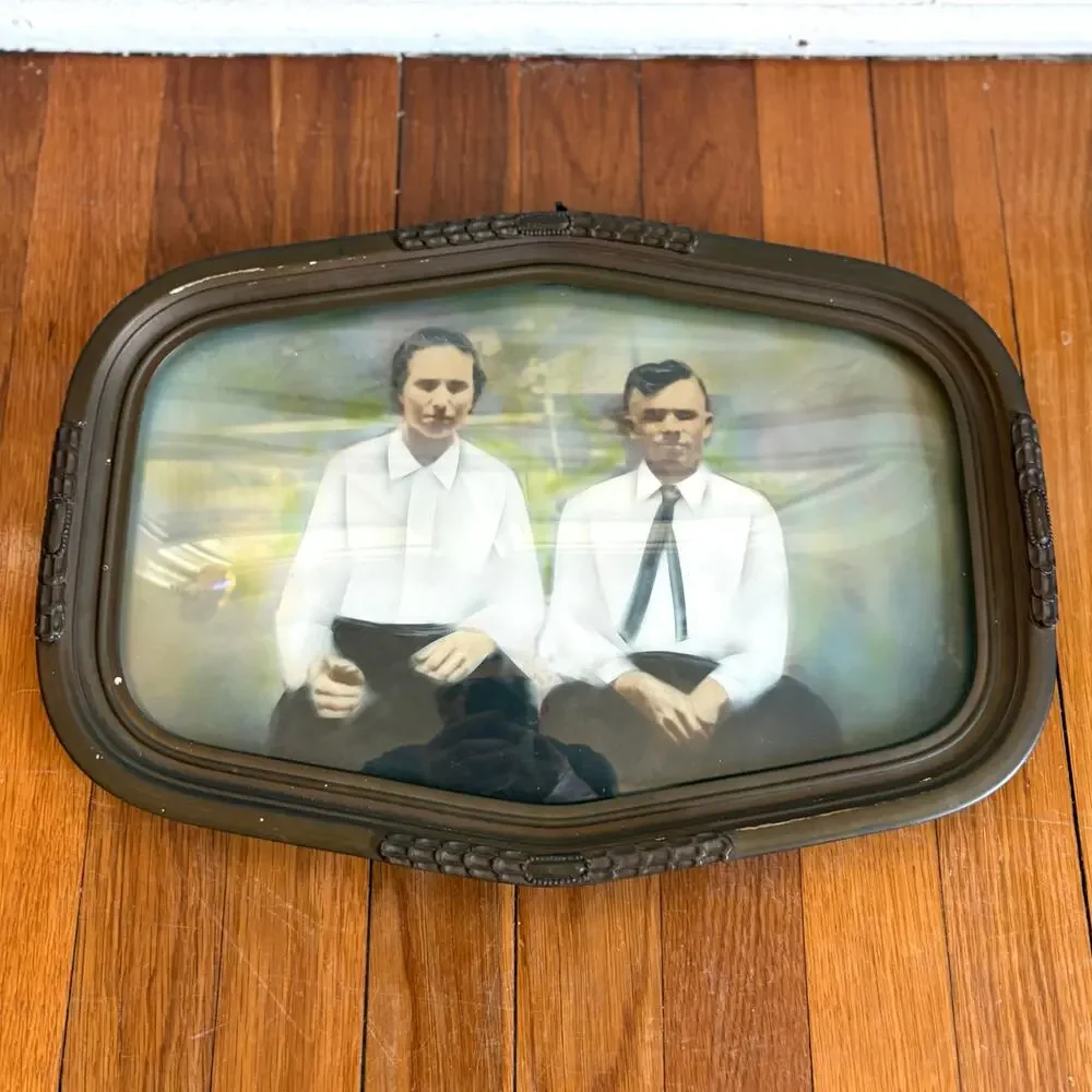 Vintage Convex Glass Portrait Frame Couple Photo Bubble Glass 16.75”